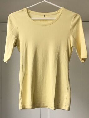 Olsen Women’s Crewneck Short Sleeve Top - Light Yellow Organic Cotton US S